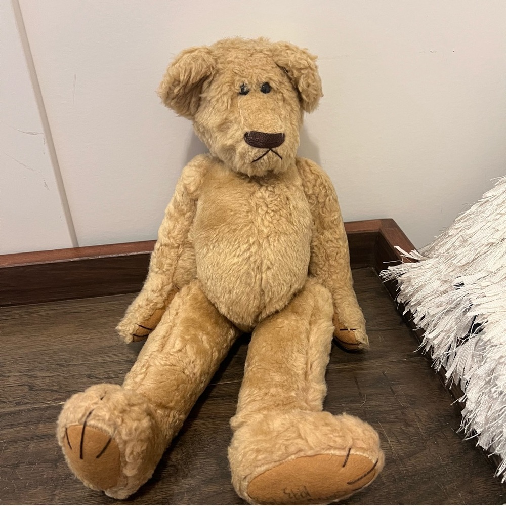 Lonnie St. Martin 16” Collectible Bear, Signed, 1993
